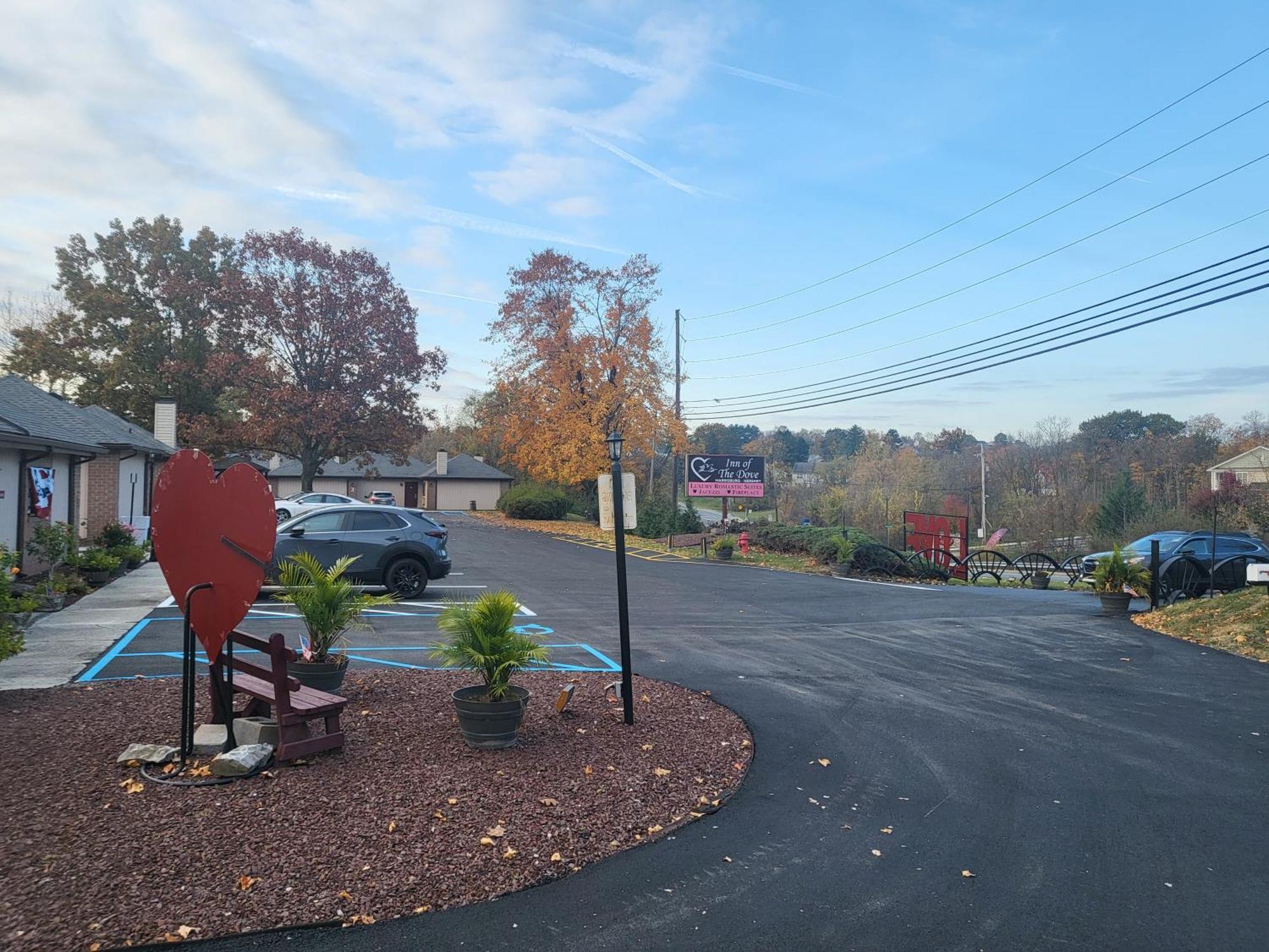 Inn Of The Dove - Romantic Luxury Suites With Jacuzzi & Fireplace At Harrisburg-Hershey-Philadelphia, Pa Esterno foto