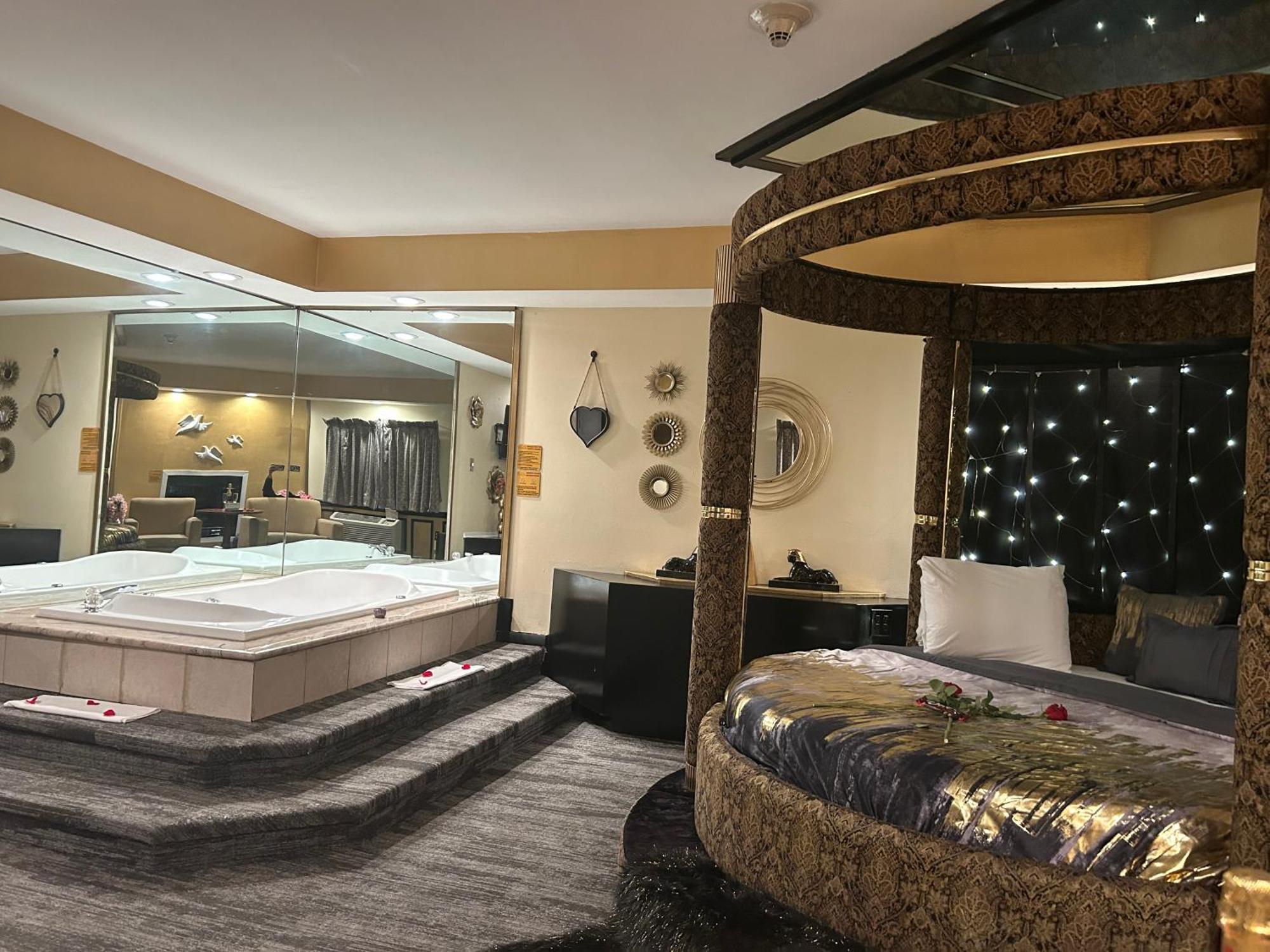 Inn Of The Dove - Romantic Luxury Suites With Jacuzzi & Fireplace At Harrisburg-Hershey-Philadelphia, Pa Esterno foto