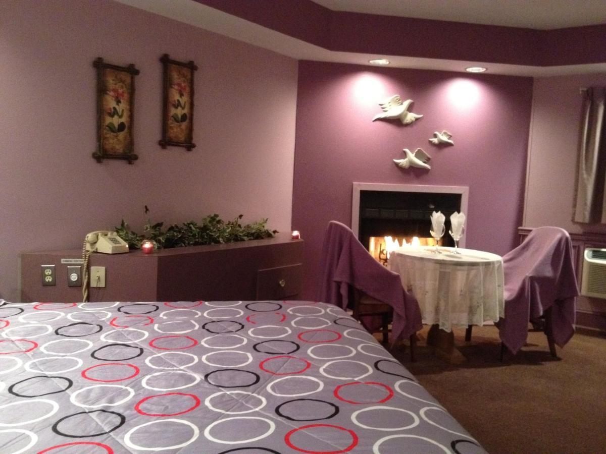 Inn Of The Dove - Romantic Luxury Suites With Jacuzzi & Fireplace At Harrisburg-Hershey-Philadelphia, Pa Camera foto